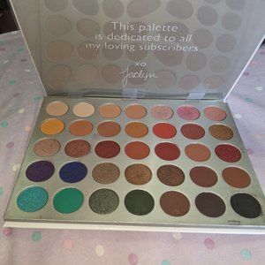 Morphe x Jaclyn Hill Eyeshadow Palette